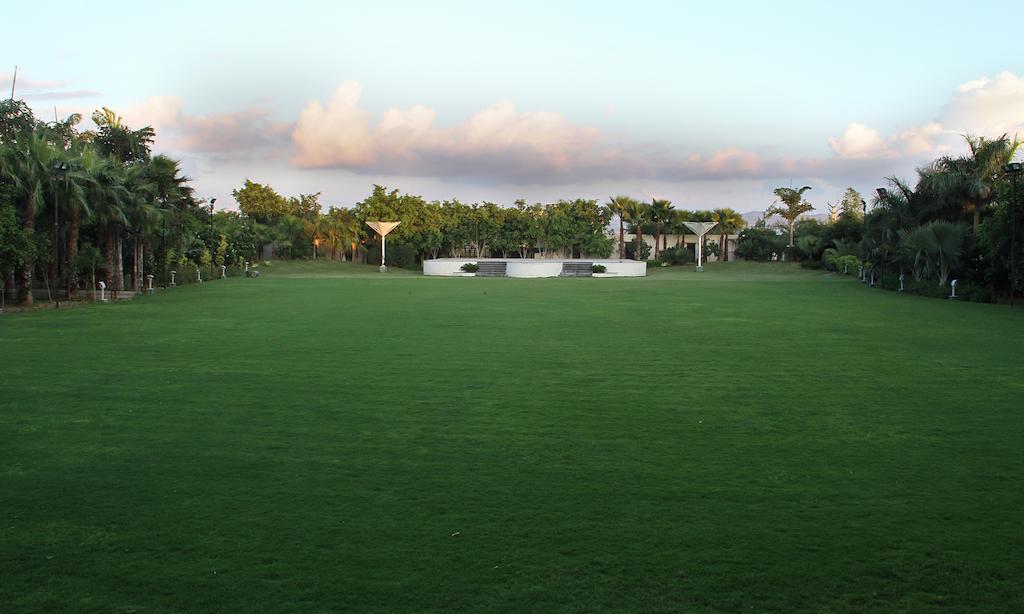 Paradizzo Resort Ajmer Esterno foto